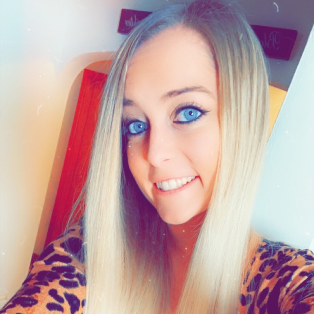Meet your Posher, Emily